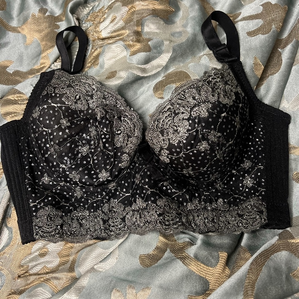 38C sparkly blank lace under bustier